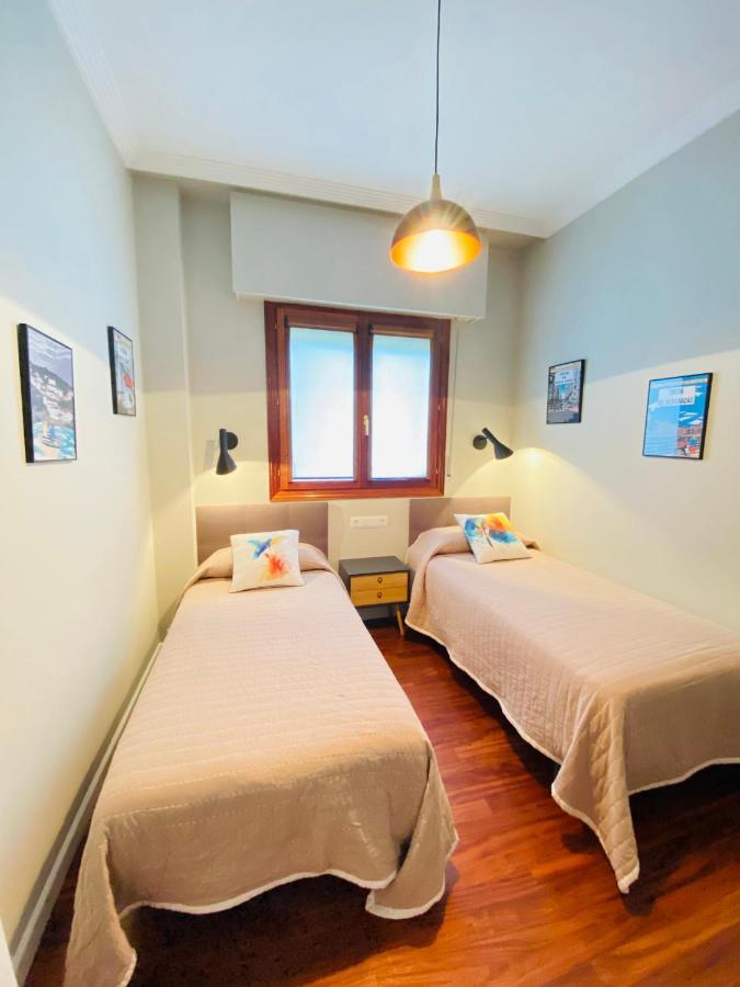 Bilbao Aeropuerto Apartment Derio Bagian luar foto
